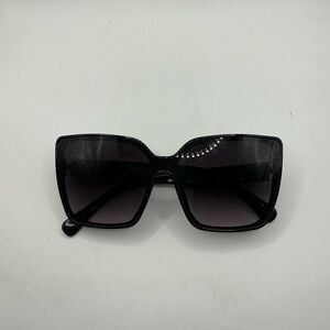 Vince Camuto Women's Oversize Sunglasses Black VC999